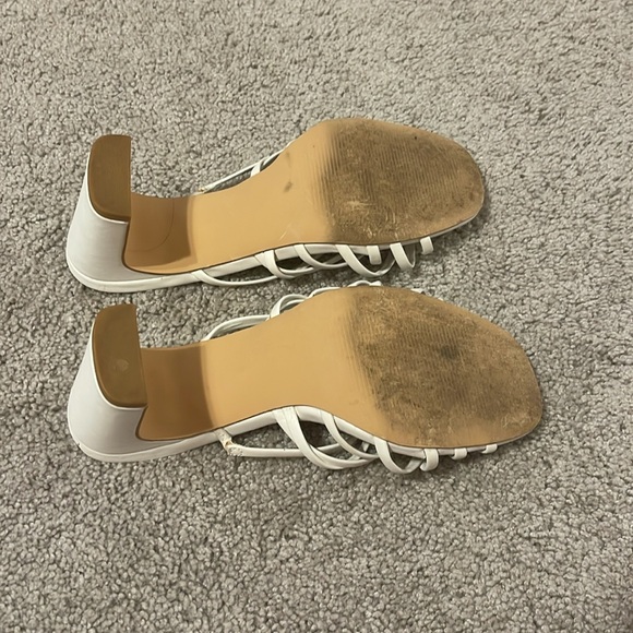 Maurice’s white strappy heels size 6. - Picture 8 of 8